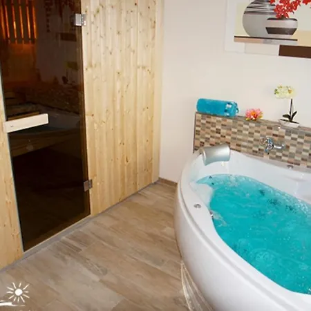 01 Esbjerg Dhh Mit Sauna Und Whirlpool * Burghæby